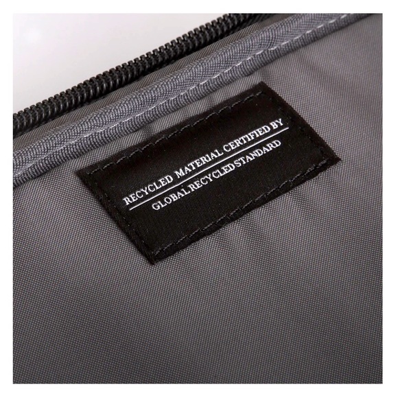 🆕🖤 Solo New York Secure Fit Chromebook Case ~ Laptops ~ school ~ office ~ unisex - Picture 7 of 16